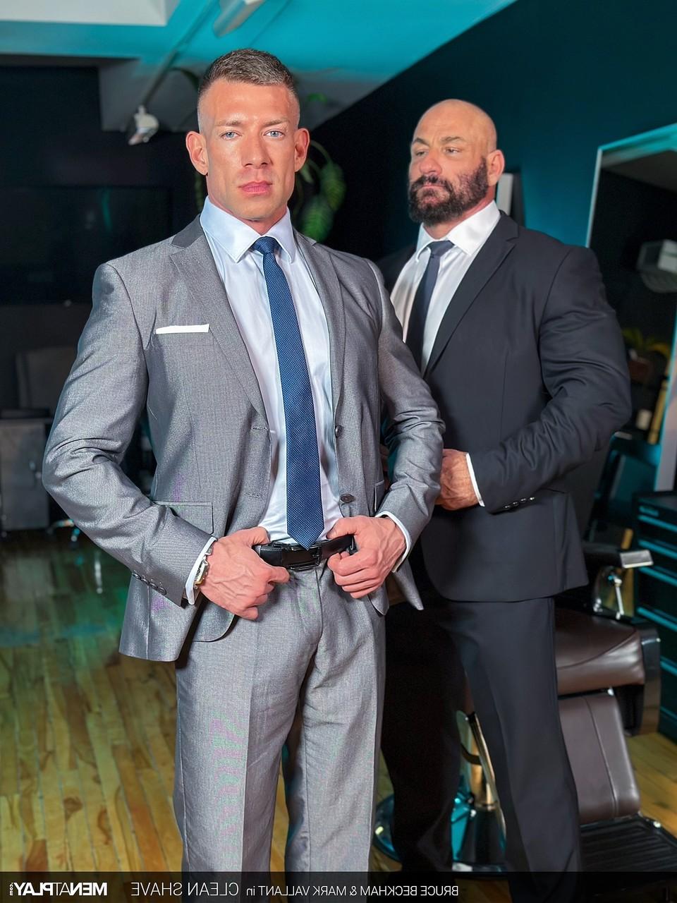 20P Gay men Bruce Beckham & Mark Vallant have anal sex at the barbershop
