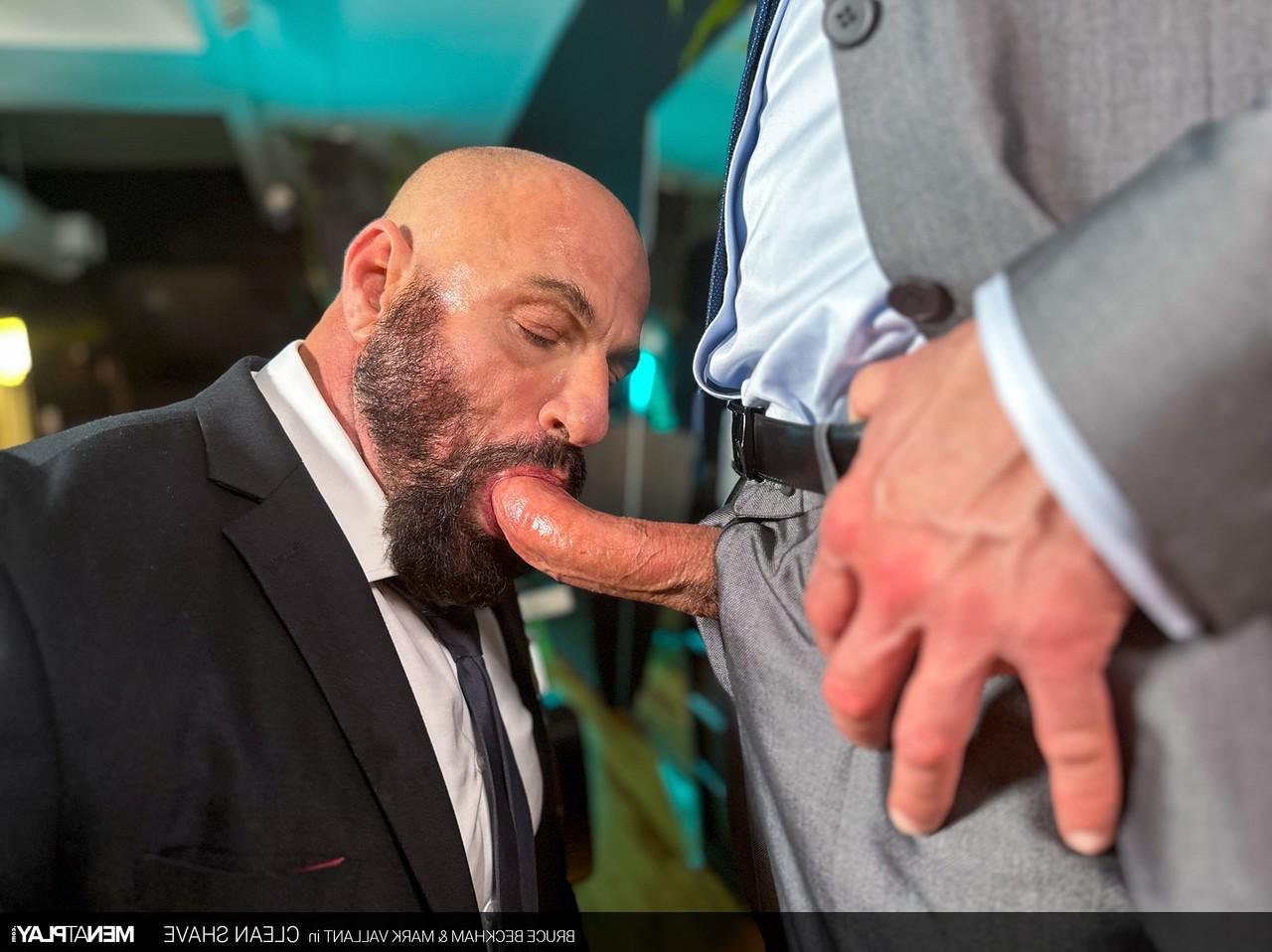 20P Gay men Bruce Beckham & Mark Vallant have anal sex at the barbershop