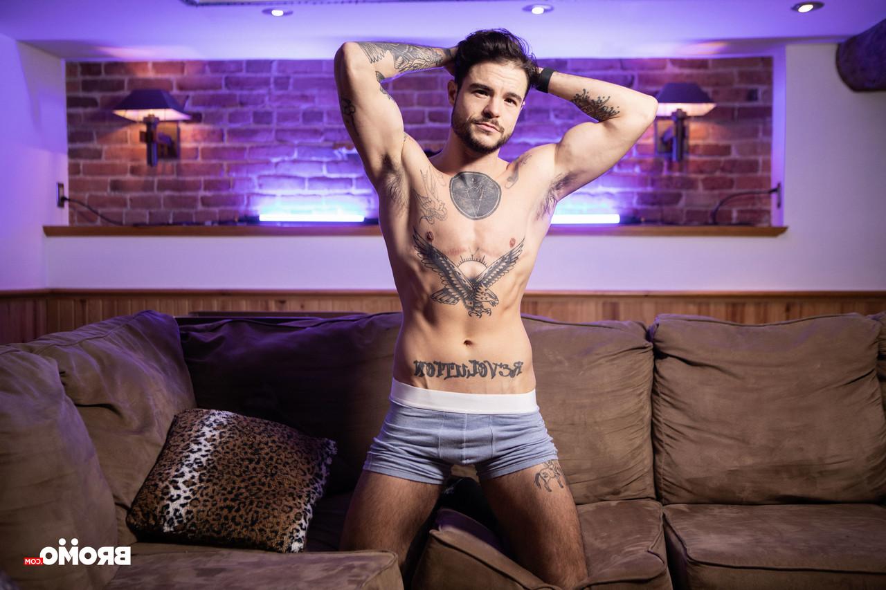 20P Bromo Tommy Tanner, Tony D'Angelo