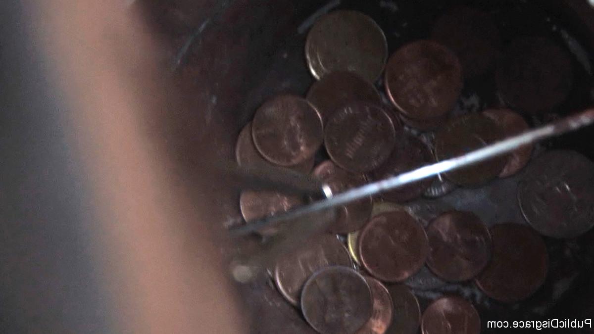 20P Public Disgrace Oliver, Salma de Nora