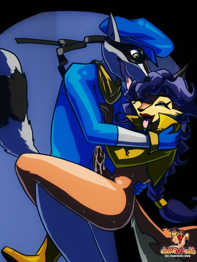 12P Un gardien de nuit animé perce le trou du cul d'un cambrioleur avec sa grosse bite de transexuelle