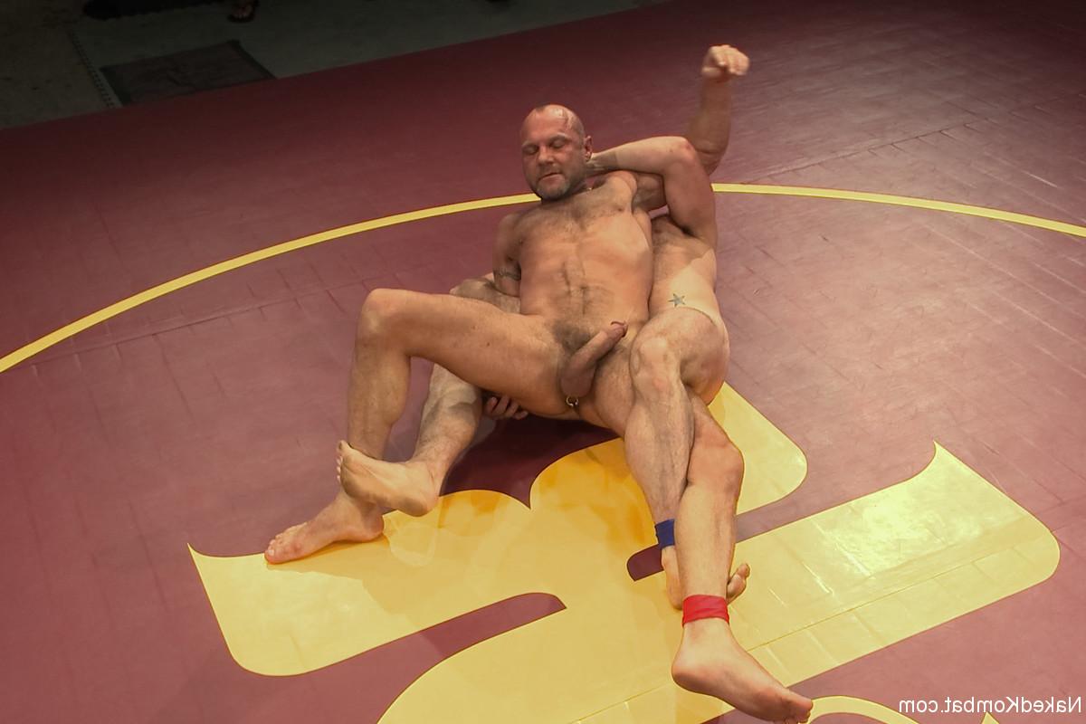 20P Chad Brock, Morgan Black nus dans Kombat