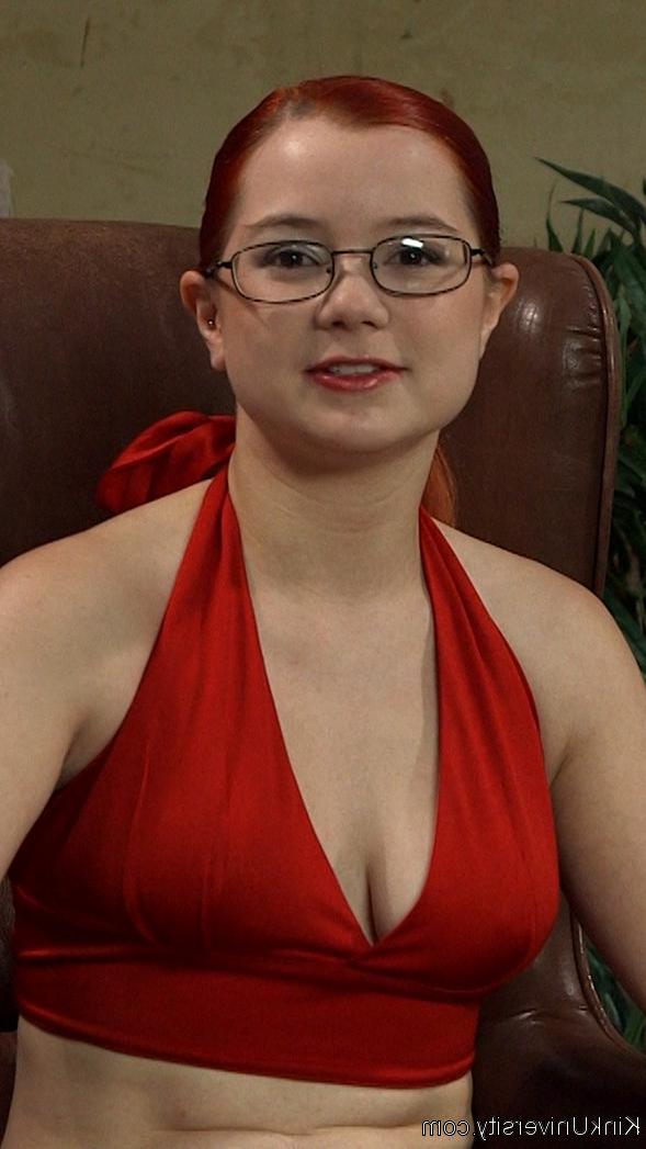 16P La beauté sexy Kalisti mord son homme pendant qu'il la baise de manière hardcore