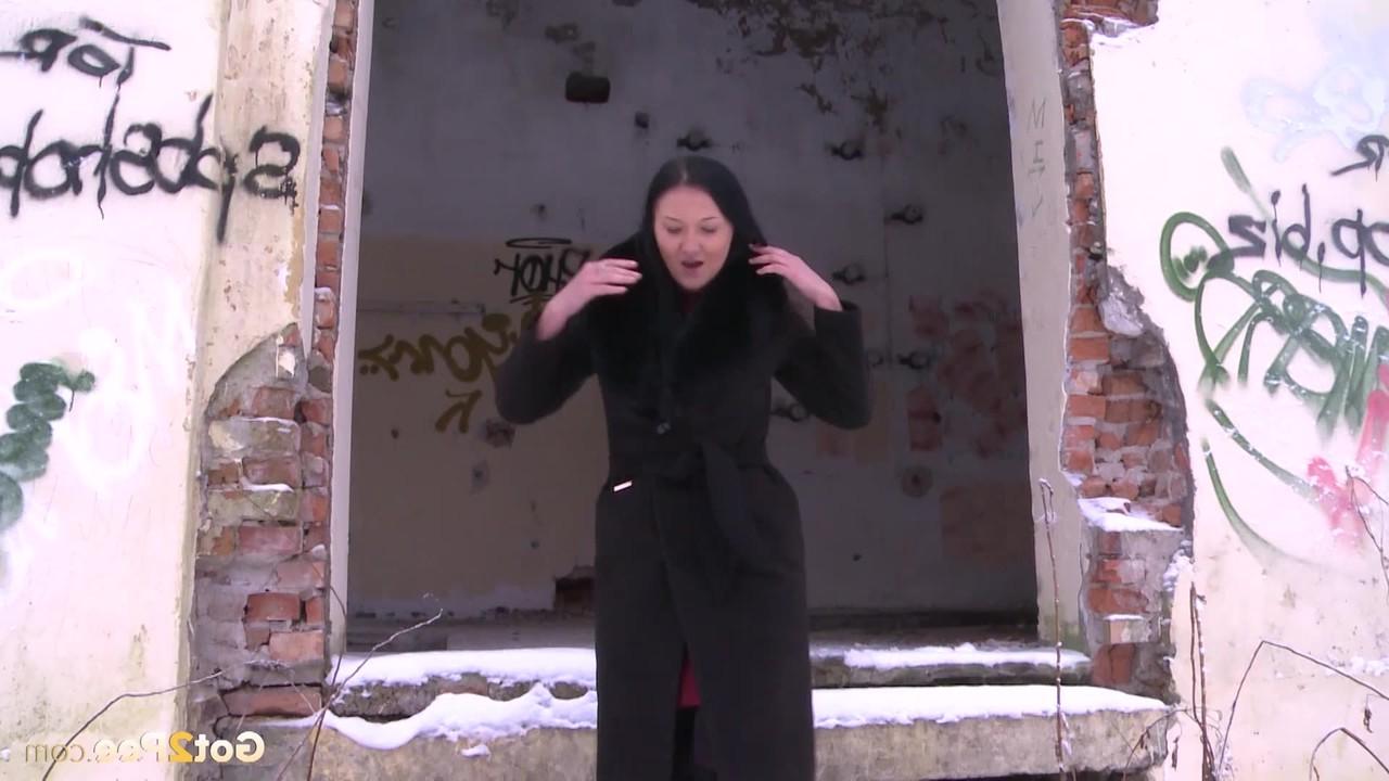 15P Caucasian woman Dasha pees in abandoned building during the winter