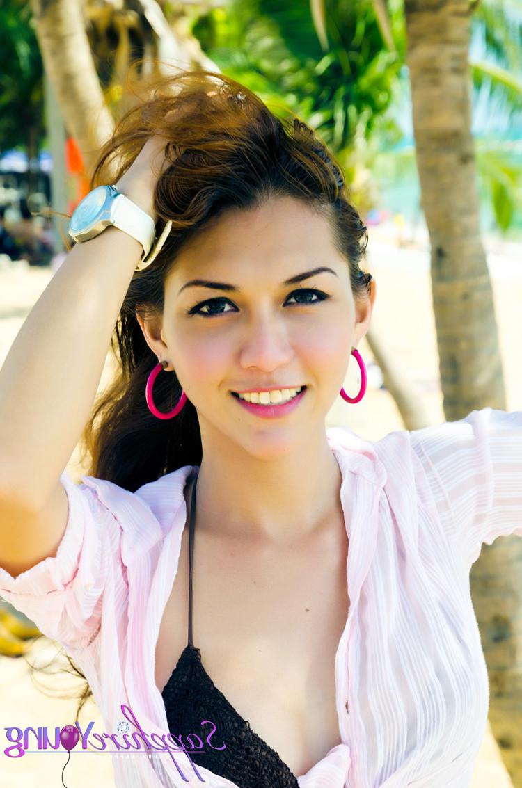 13P Sapphire Young Oficial realizado por Sapphire Young Porn Pics