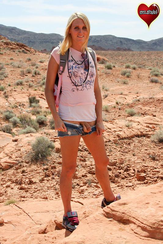 15P Desert Hike Sex Images が実行する Grooby アーカイブ
