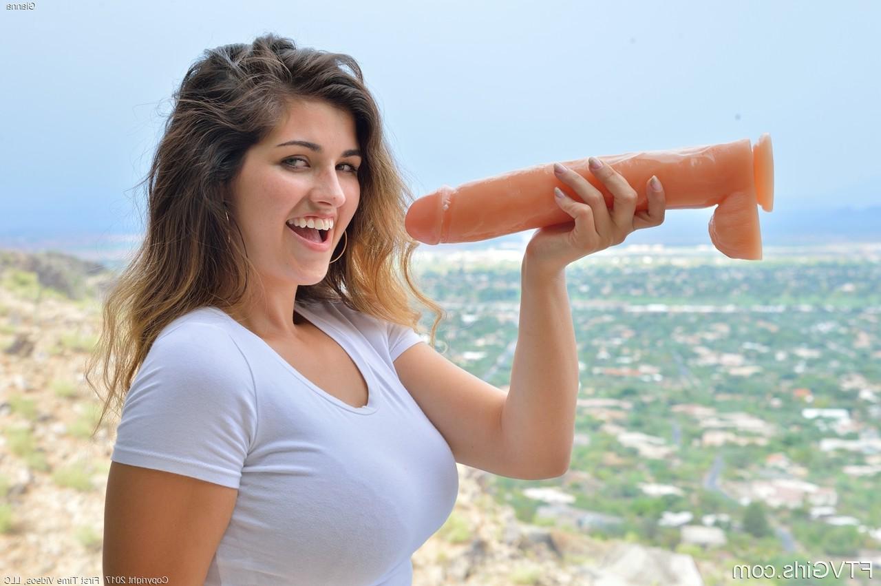 16P Smiling lesbian plays with giant dildo and practices deep fisting