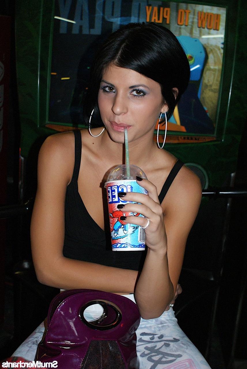 20P Short slut Jenna Moretti gets banged on the first date by a big-dicked dude