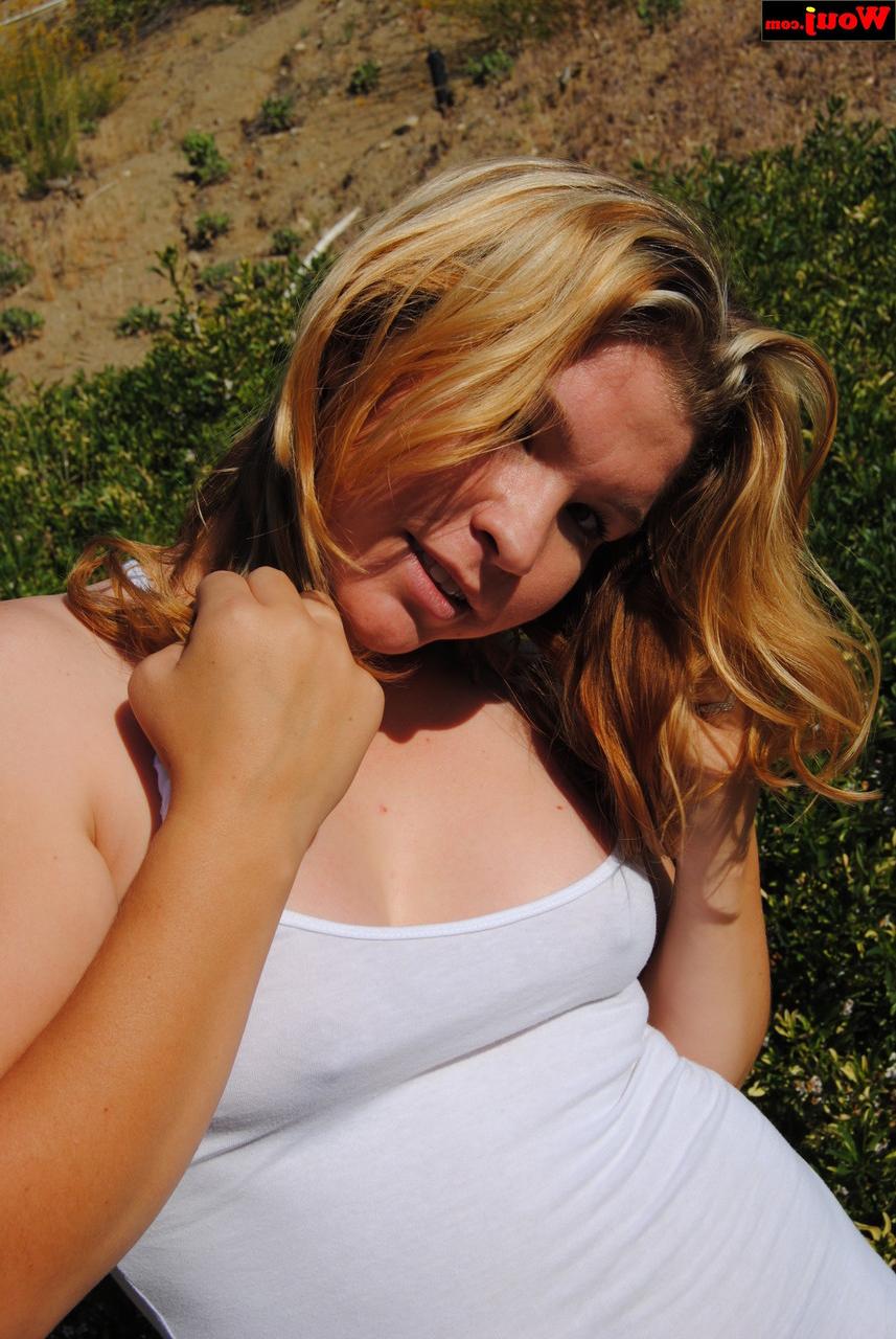 15P Chubby amateur blonde posing in her tight white dress in nature
