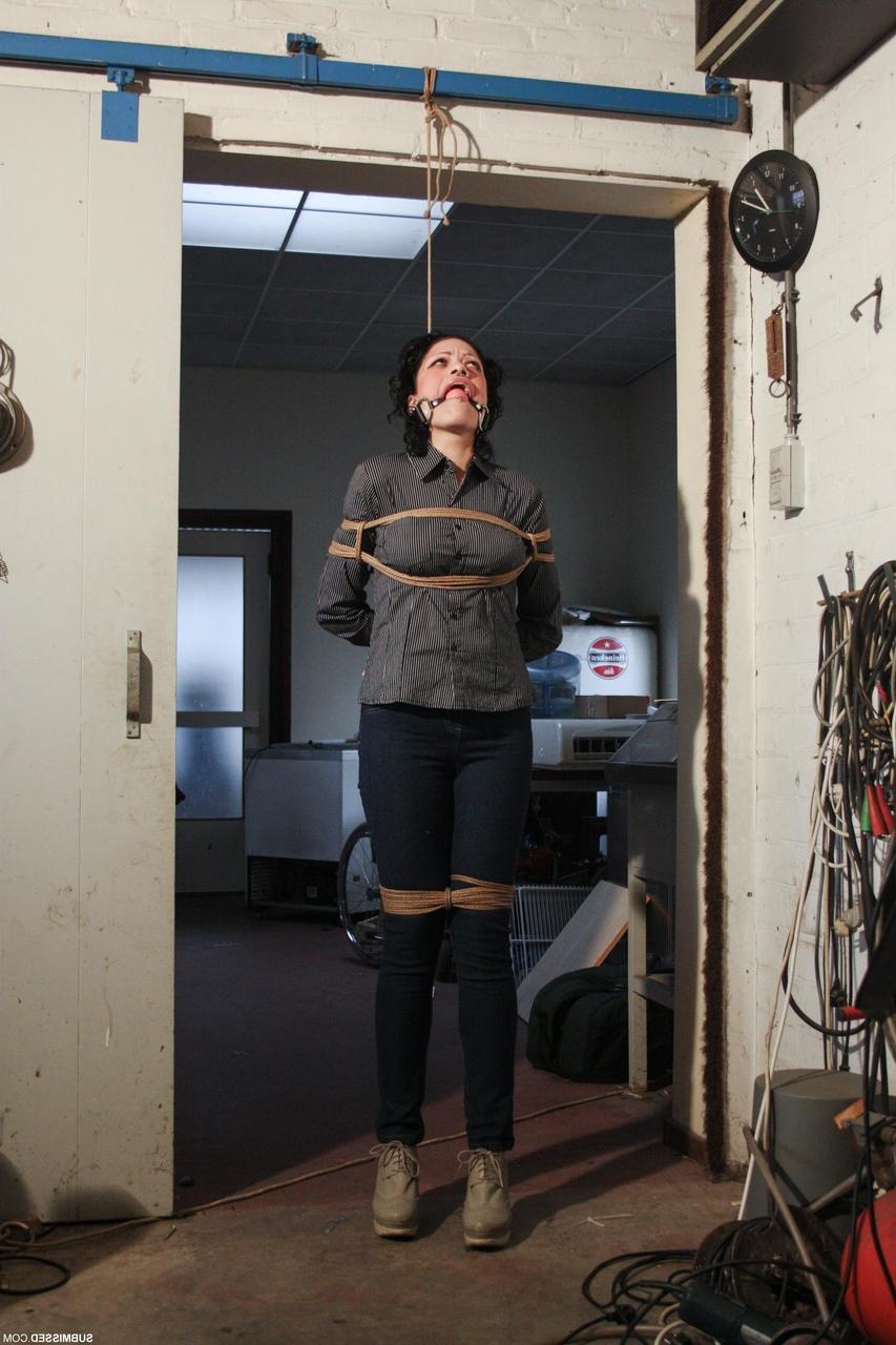 20P Ball-gagged clothed mature Steffi tries to free herself from rope bondage