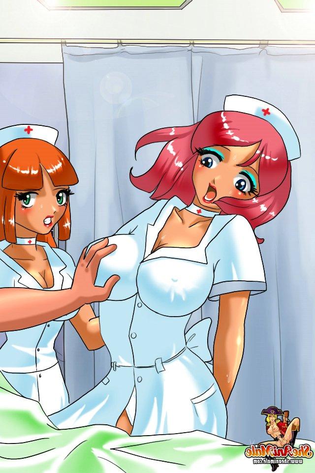 12P Enfermeiras travestis excitadas sopram e fodem seu paciente em um trio quente de desenho animado
