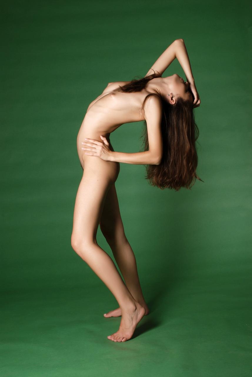 20P Erotic Beauty Aziza