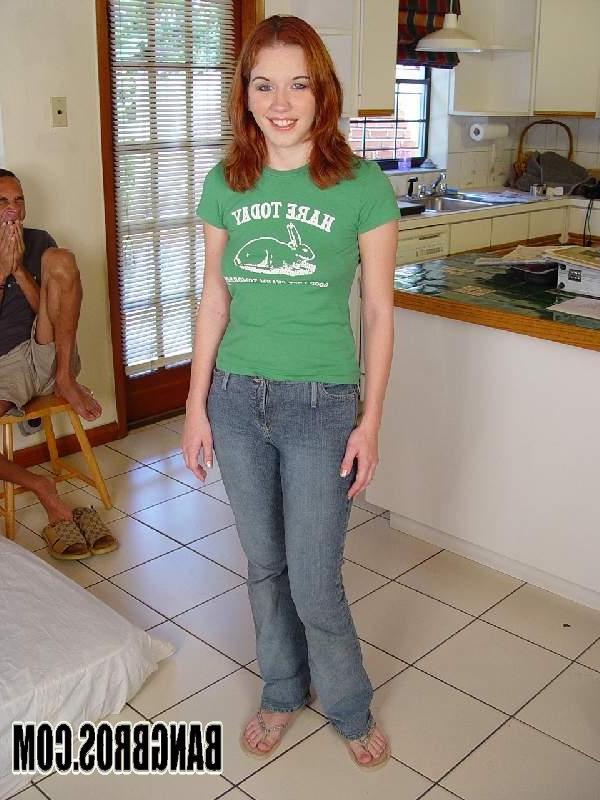 20P Irish ginger Stacy kneels down and wanks and blows a huge black rod