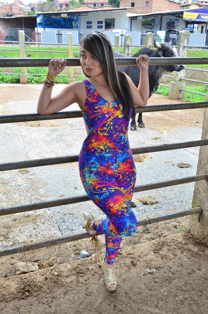 17P Simply amazing Jennifer Rojas posing with her nice ass outdoors