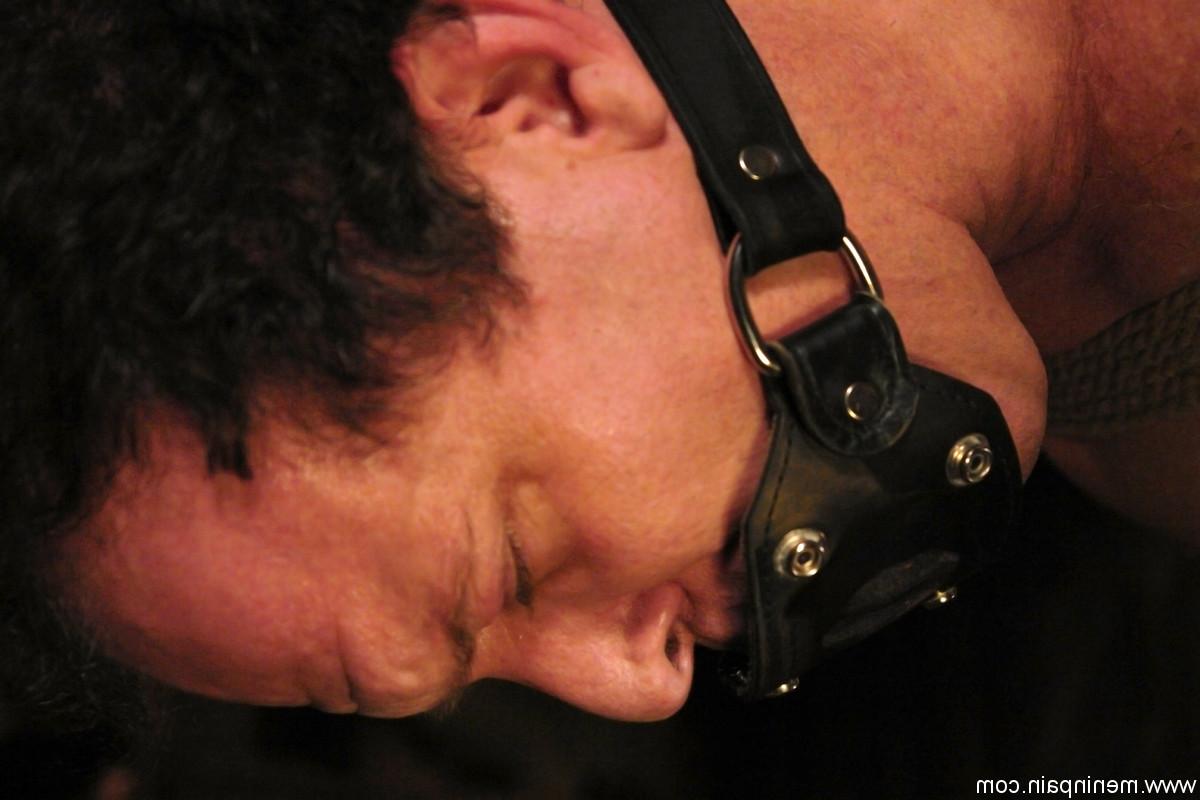 20P Men In Pain Anthony, Sativa Rose