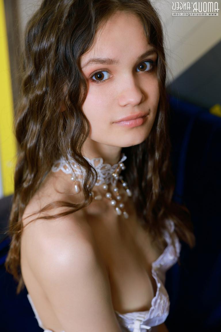 20P Amour Angels mit Ania XXX Images