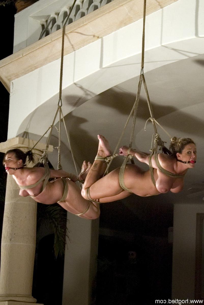 20P Curvy MILFs Dee Williams, Dana DeArmond, Lola & Christina Carter posing bound