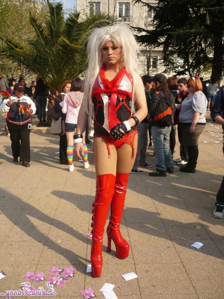 12P Latina Tranny XXX Galerie