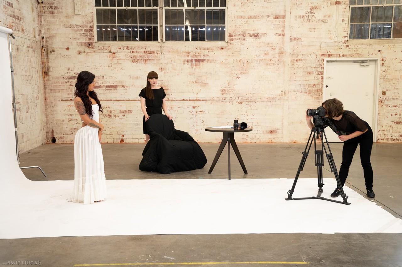 20P Transfixed Adriana Chechik, Khloe Kay, Natalie Mars