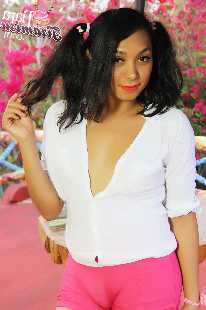15P Tiara Tiramisu Official starring Tiara Tiramisu Hot Pics