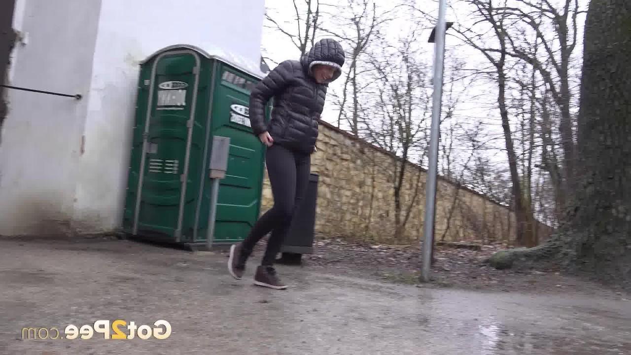 15P Antonia Sainz gets caught pissing on the ground near a locked toilet