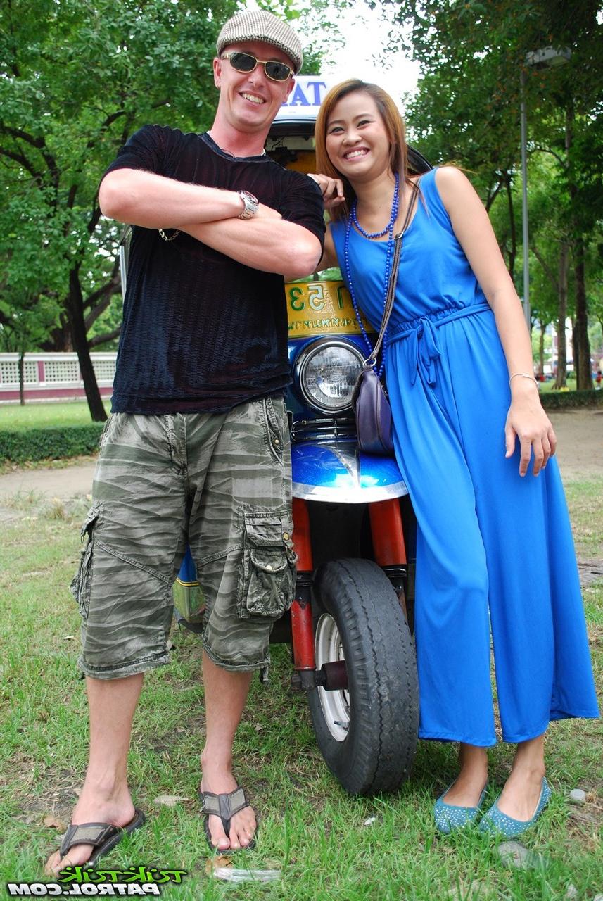 17P Beautiful Thai girl Mon flirting with a cute male tourist in public