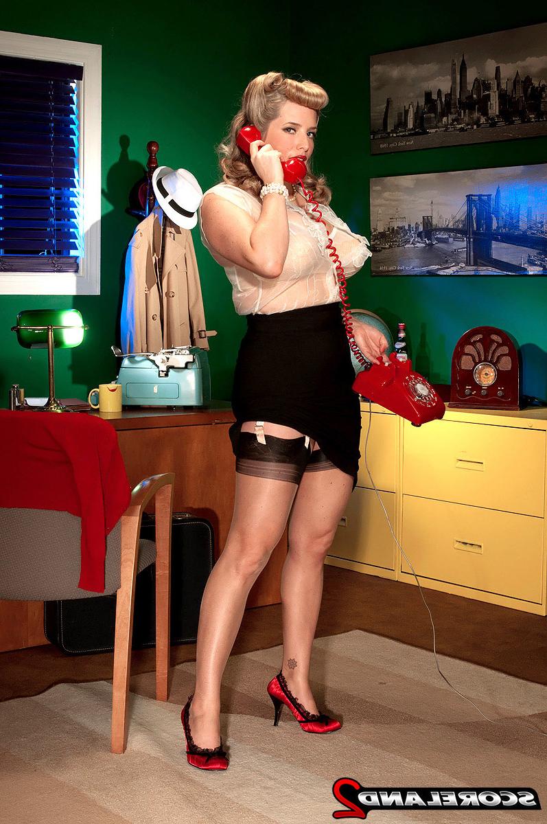 15P Busty retro maven Maggie Green in high heels slowly peels her vintage lingerie