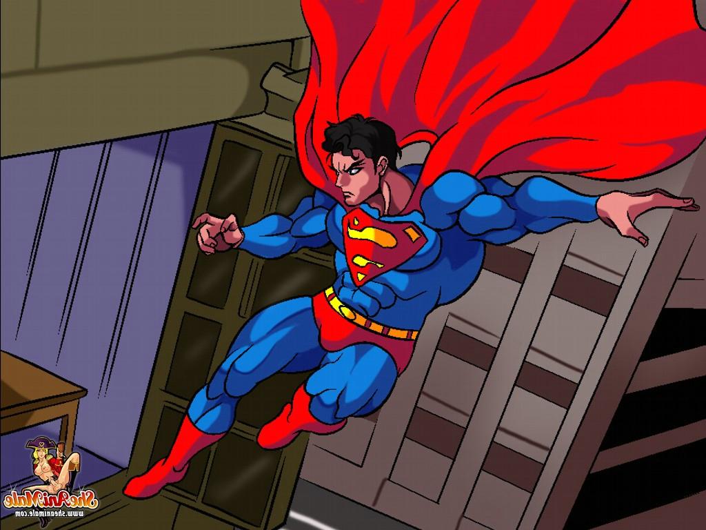12P Transexual anime tetona y Superman colgado analizándose mutuamente por turnos