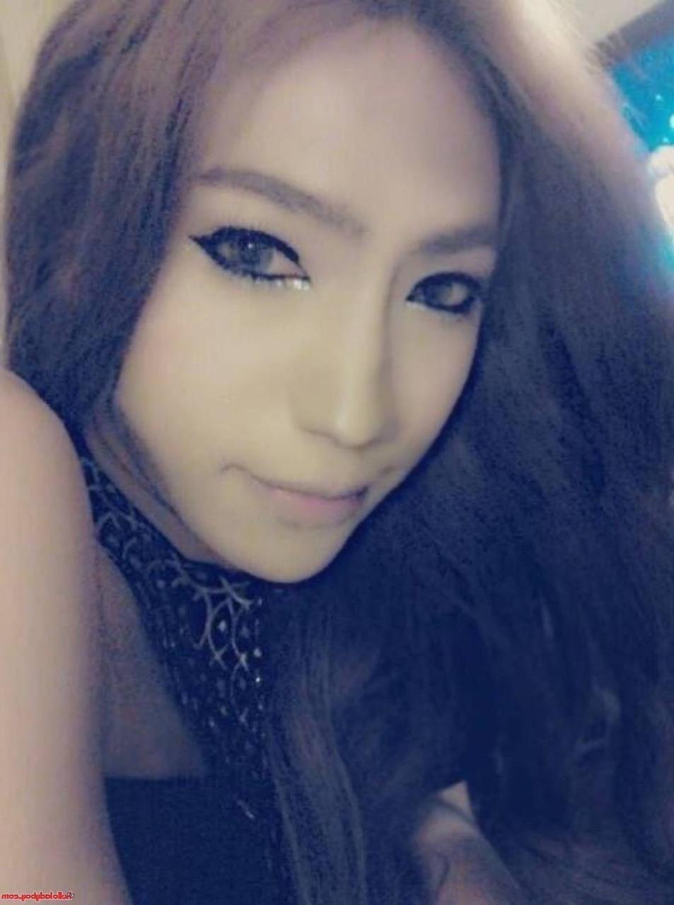 20P Hello Ladyboy 