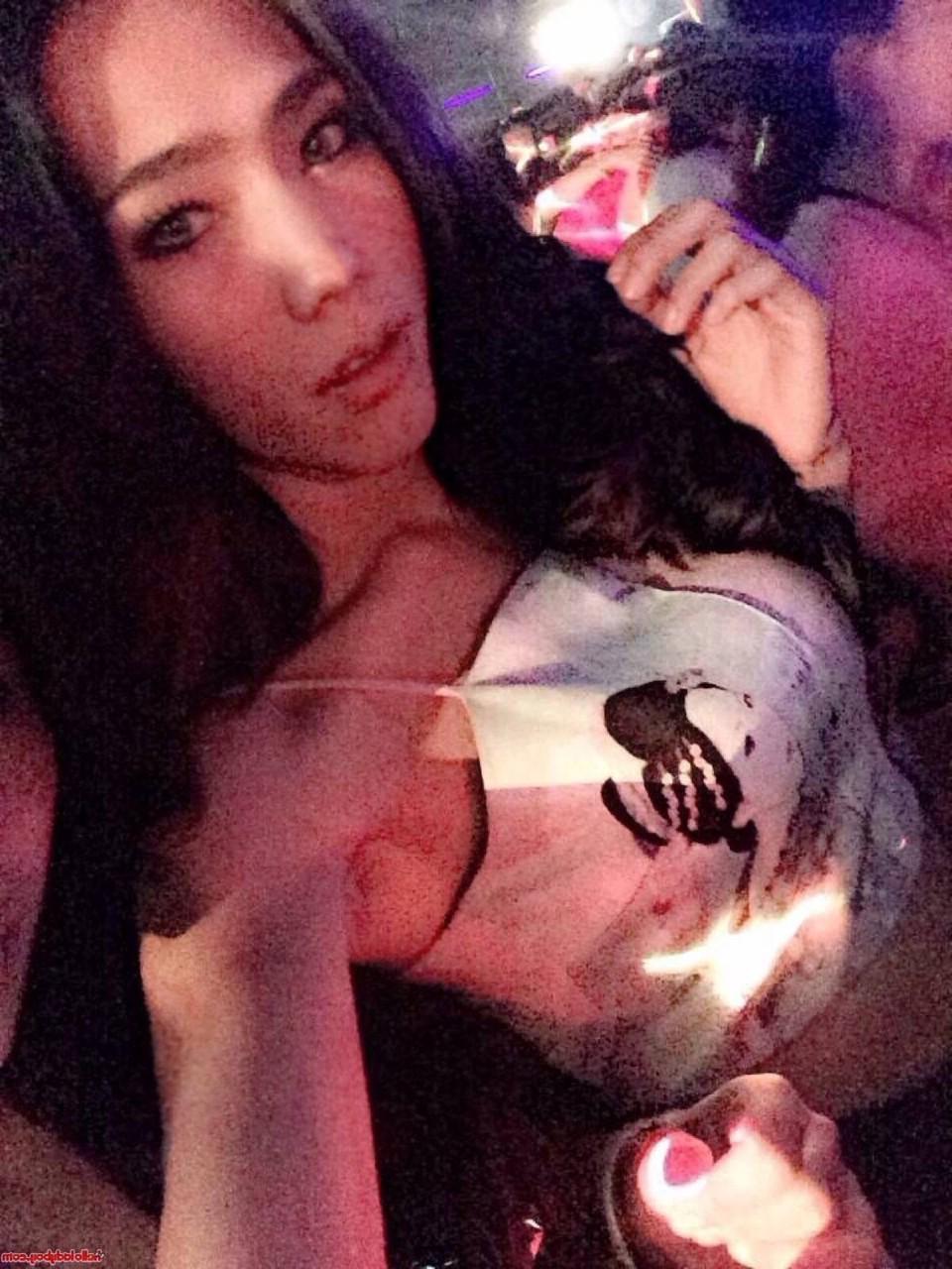 20P Hello Ladyboy 