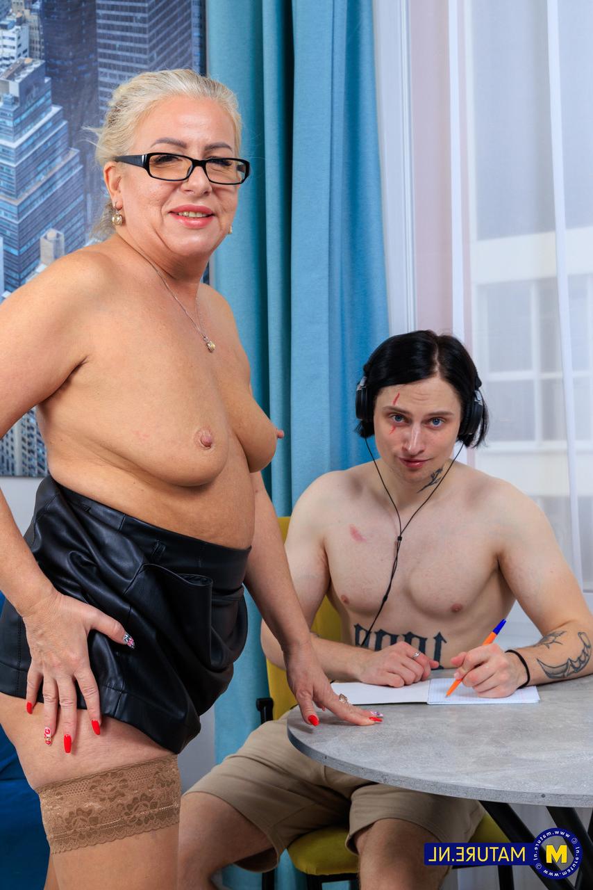 20P Granny with eyeglasses Lori Kirchantal gets her booty licked by her grandson