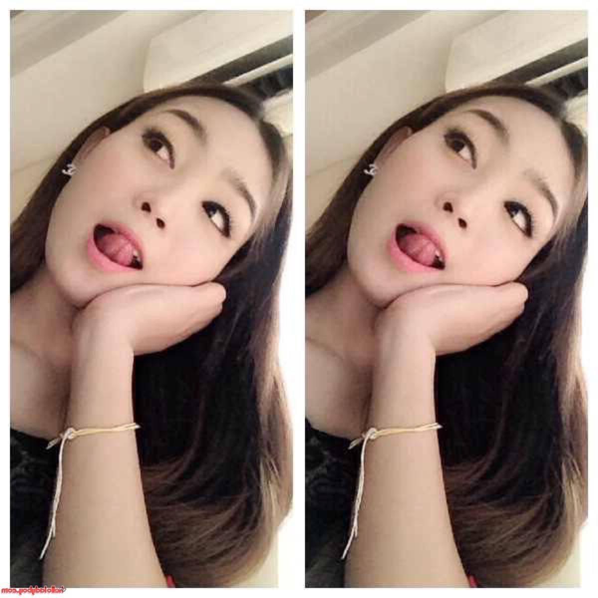 20P Une jolie transexuelle asiatique montre ses seins dans une jolie compilation de selfies.