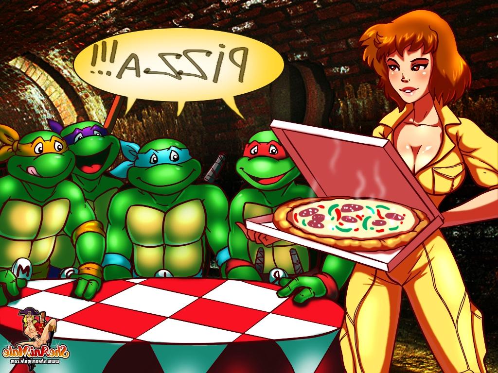 12P Une transsexuelle au gingembre et aux gros seins baise une tortue ninja adolescente coquine