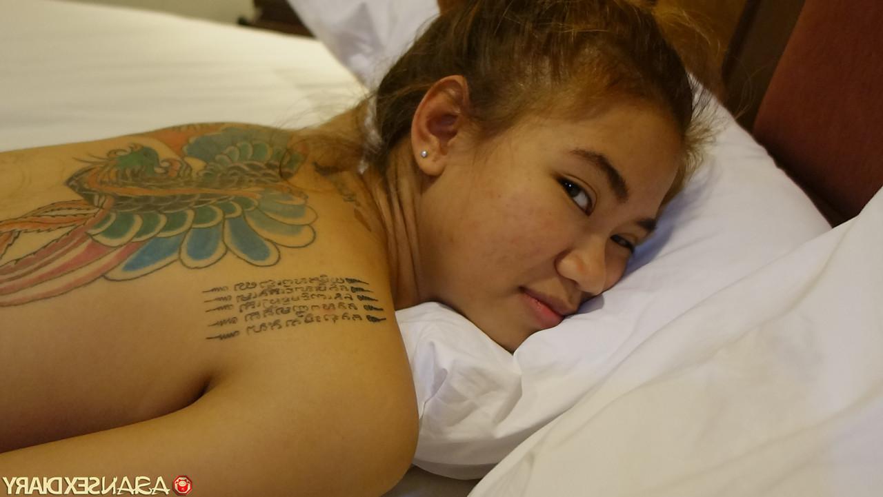 20P Skinny Asian girl Oay enjoys POV hardcore sex with a well-endowed man