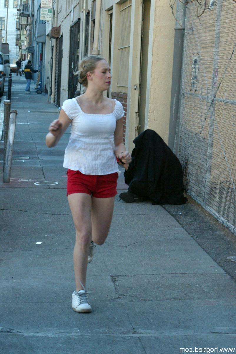 17P Tied-up female Cloe Hart endures tit torment in tight rope bondage