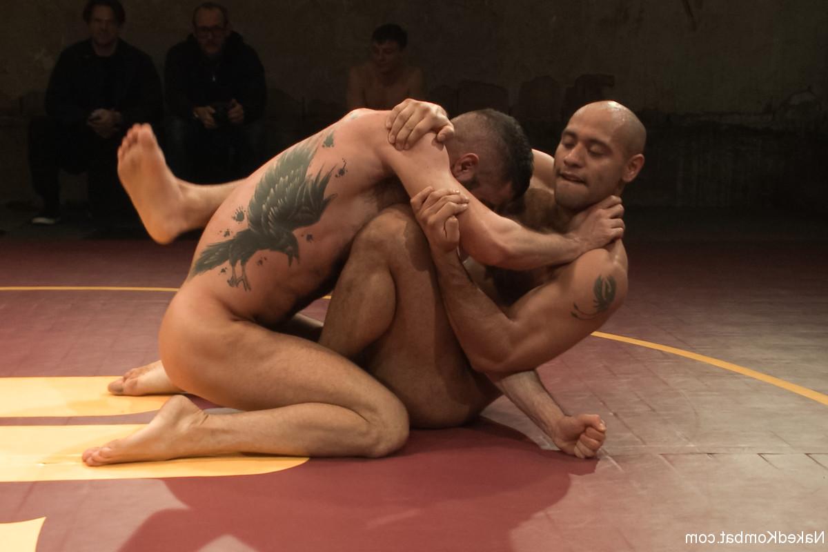 20P Naked Kombat Marcus Isaacs, Leo Forte
