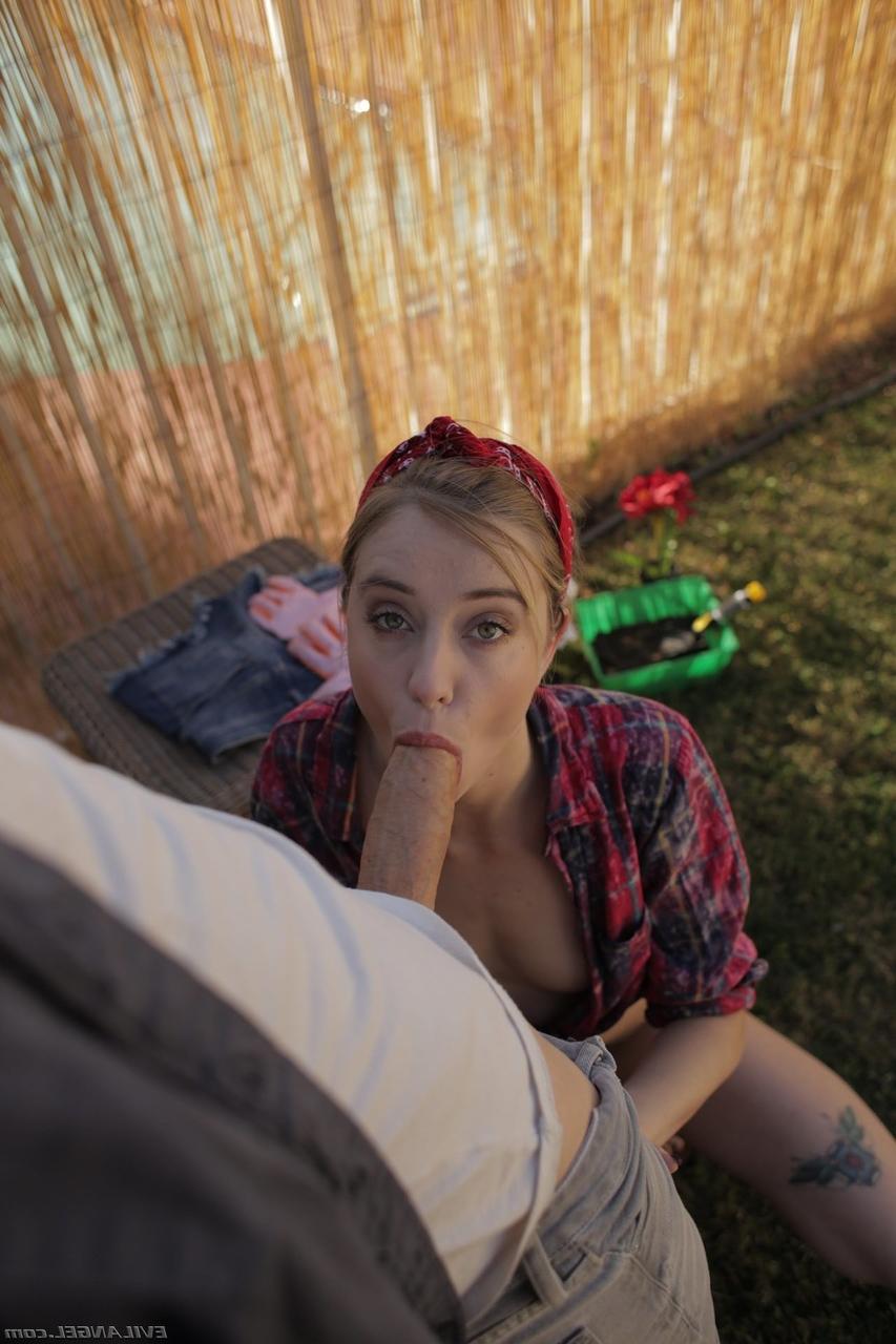 17P Kinky blondie with natural tits Haley Reed puts a dick in her throat