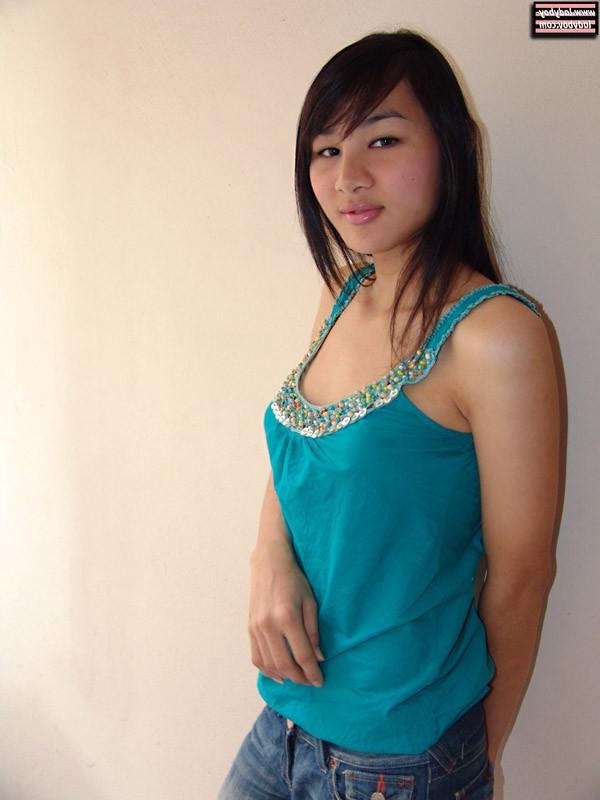16P Asiatisches TGirl Ni Cha