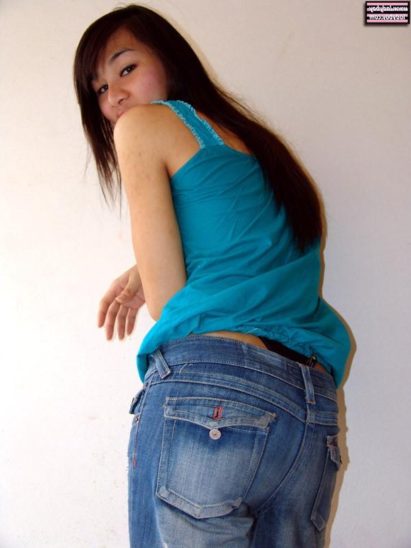 16P Asiatisches TGirl Ni Cha