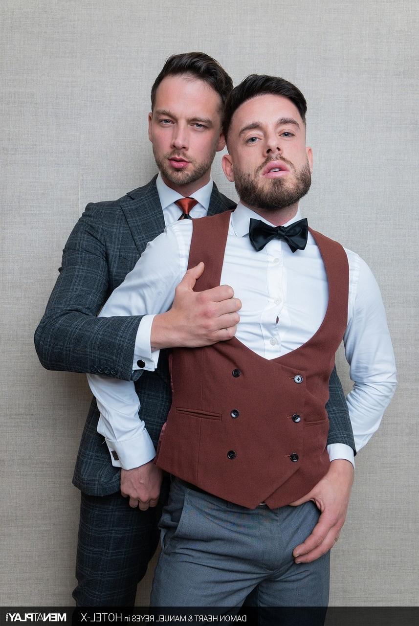 20P Gay hunks in suits Damon Heart and Manuel Reyes have hardcore anal sex