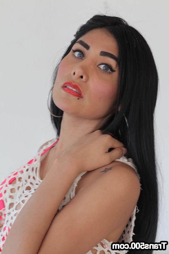 15P I Kill It TS starring Taiira Navarrete Naked XXX