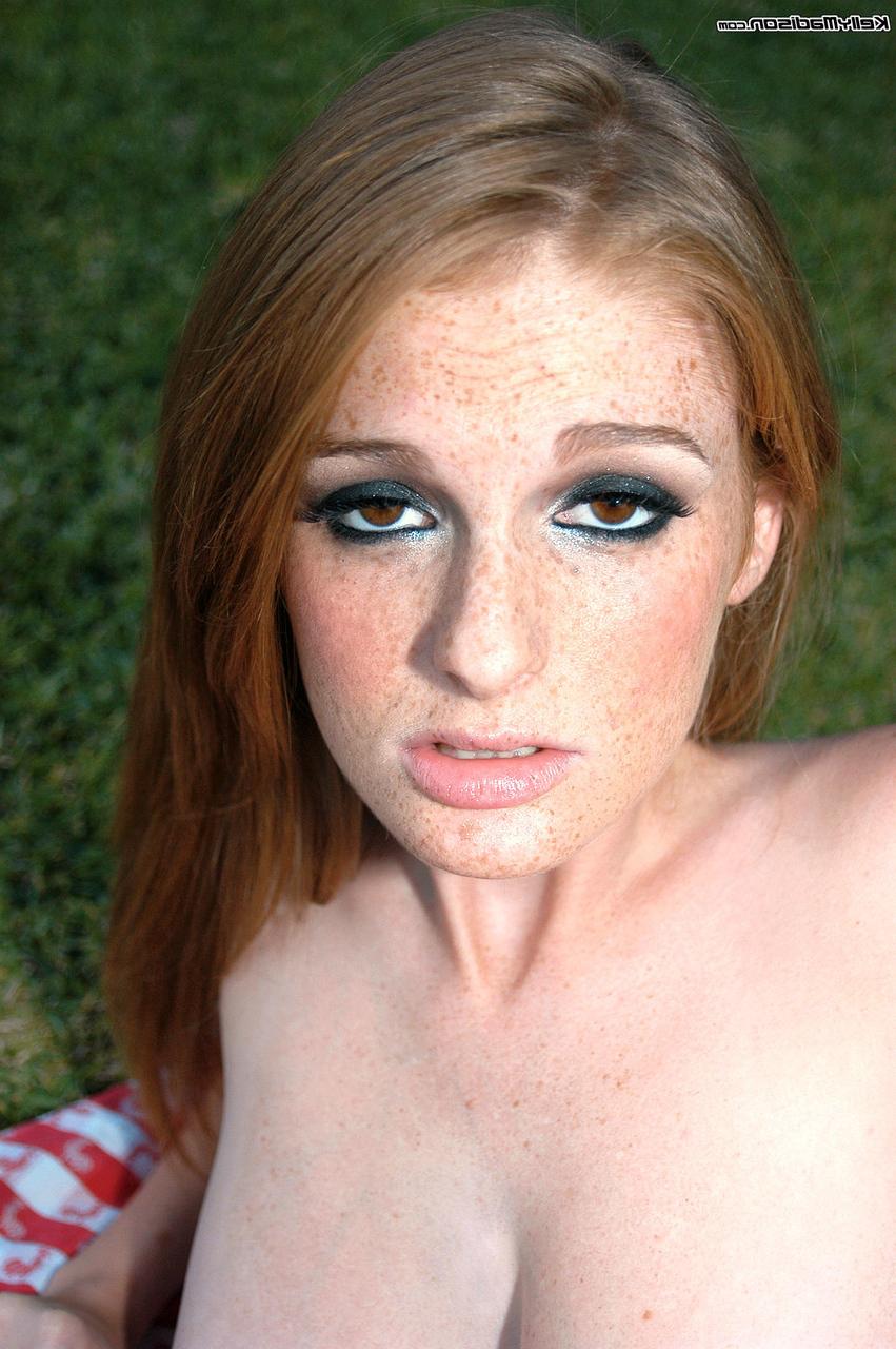 17P Pretty redhead with natural tits Faye Reagan get nude & toys pussy at the park