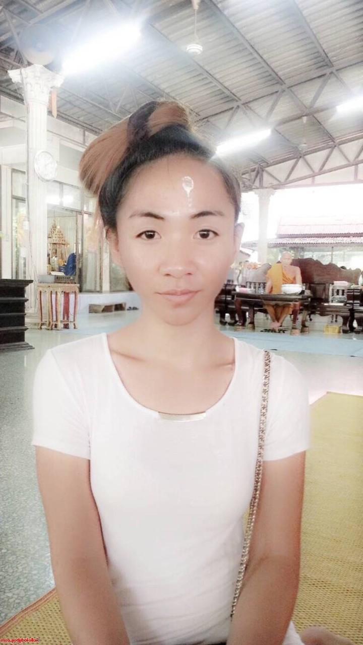 20P Cute Asian ladyboy Yuri enjoys posing in her hot solo compilation