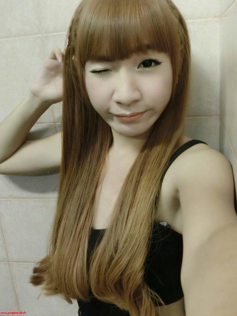 20P Cute Asian ladyboy Yuri enjoys posing in her hot solo compilation