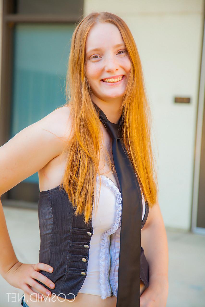 16P Pale redhead Julia Fleming wraps her great boobs around umbrella pole
