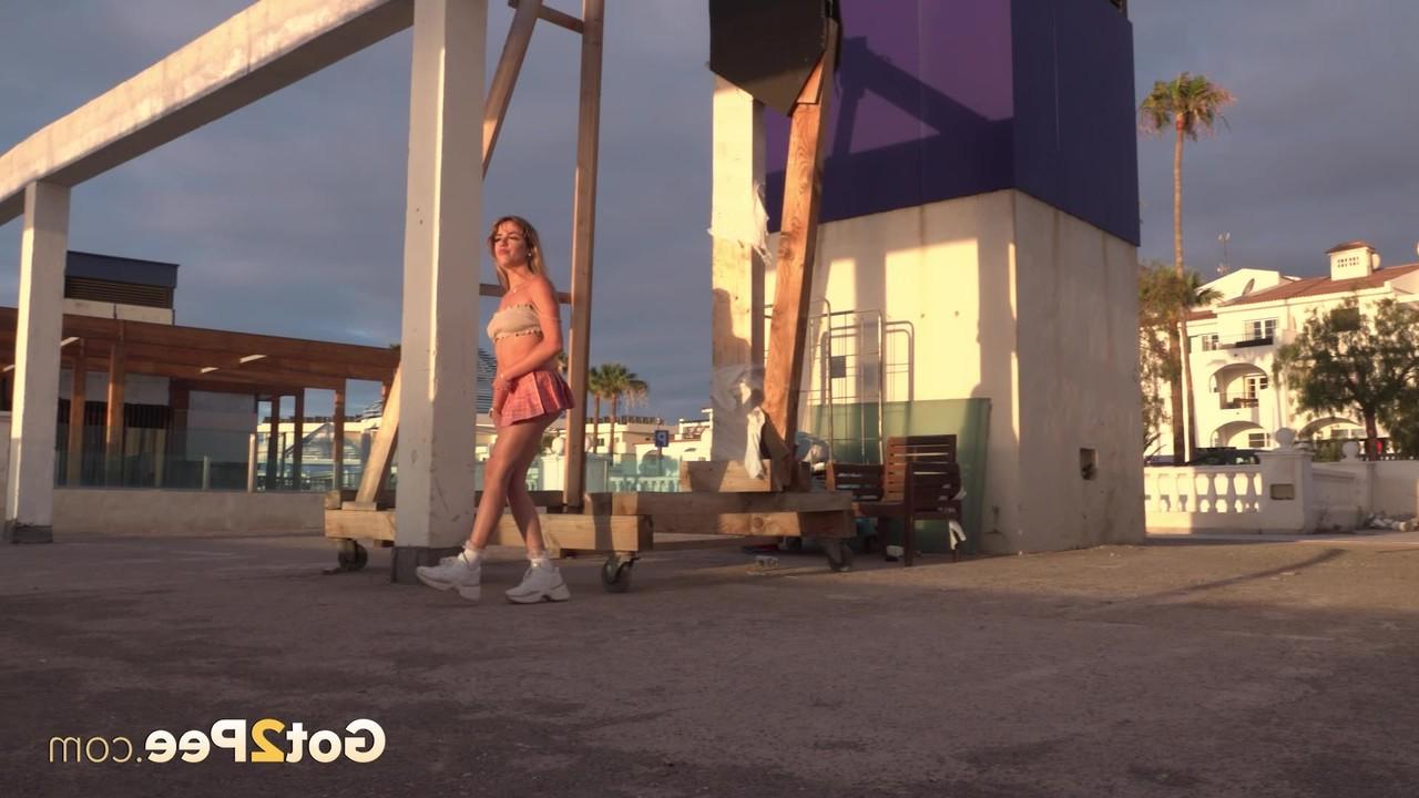 15P J'ai 2 pipi avec Melody Teen Hot Photos