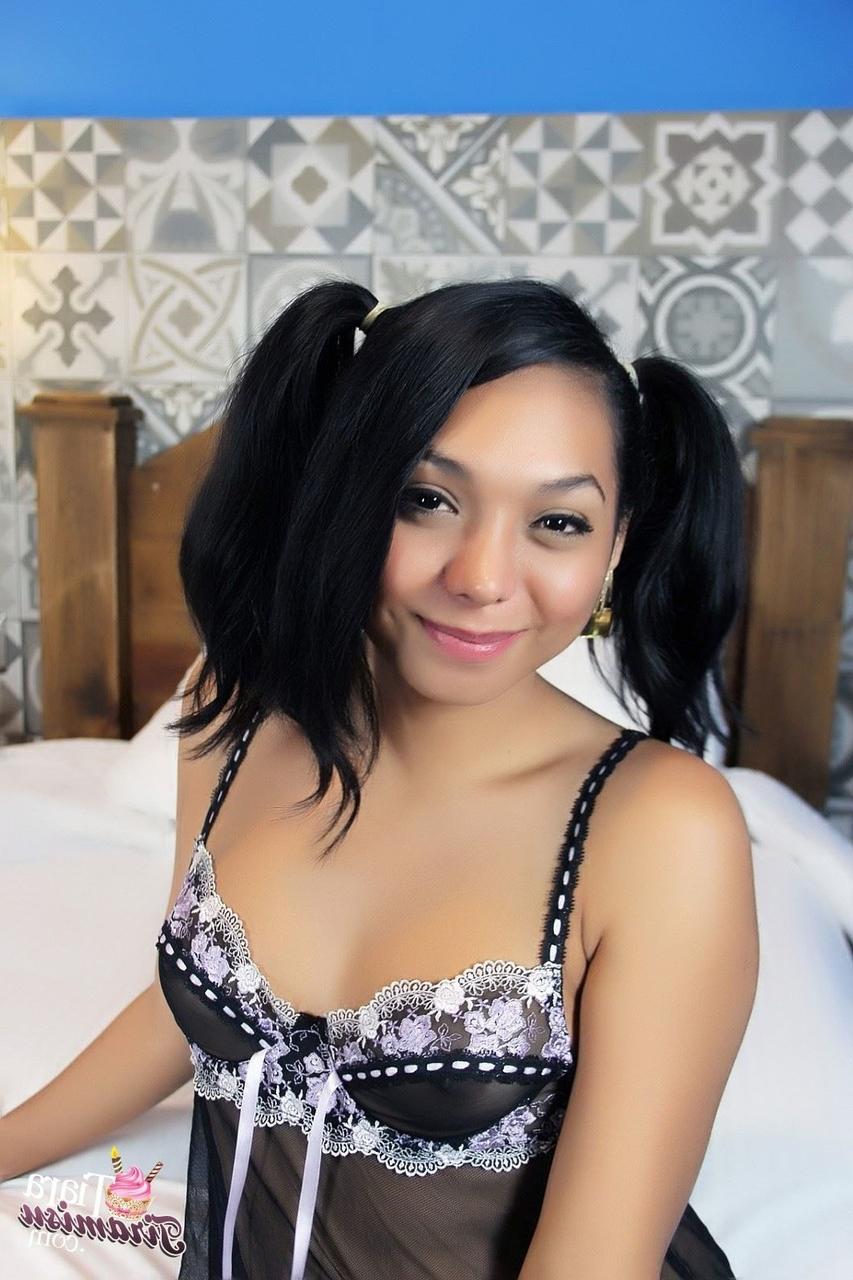 15P Tiara Tiramisu Official performed by Tiara Nude Porn Pics