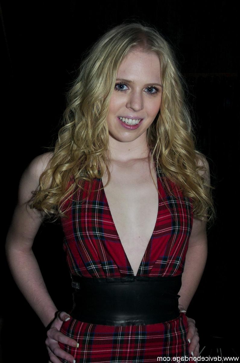 19P Pretty babe Sarah Jane Ceylon posing in her tight dress and high heels