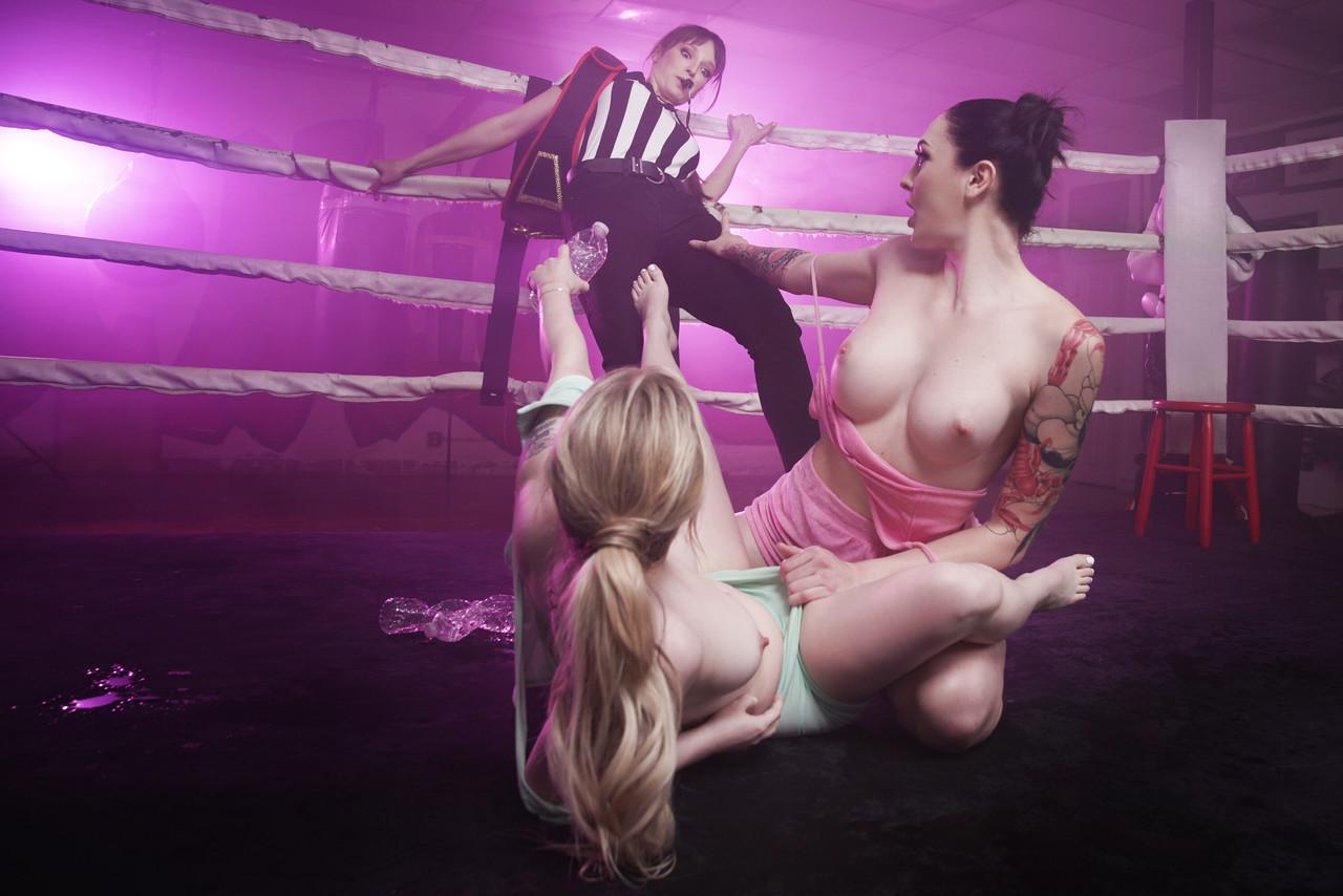17P Twistys Charlotte Sins, Haley Spades, Lexi Luna