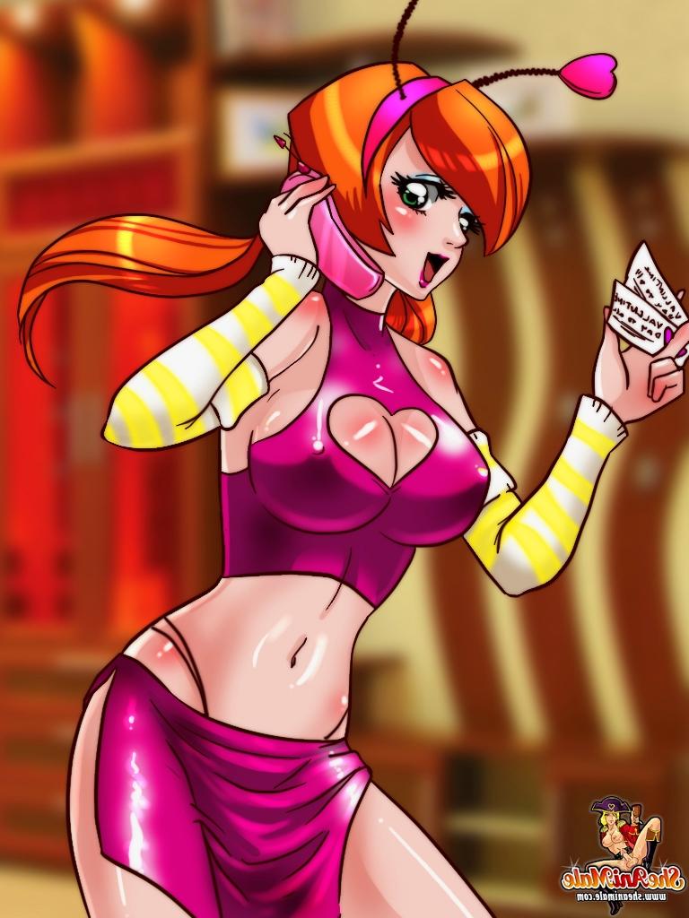 12P Transexual sexy de anime disfruta de un 69 después de una follada de tetas caliente y sexo anal demoledor